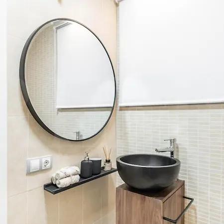 Chic Intimate In The Heart Of By Rems Malaga