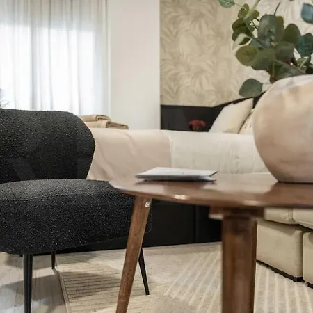 Apartment Chic Intimate In The Heart Of By Rems