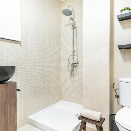Chic Intimate In The Heart Of By Rems Apartment