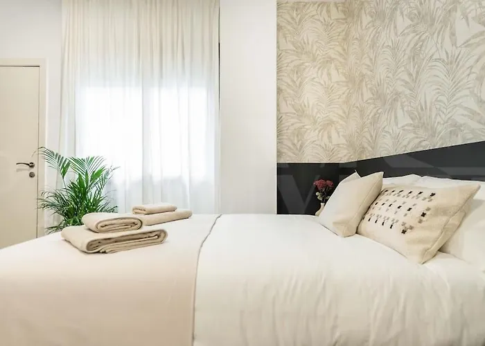 Appartement Chic Intimate In The Heart Of By Rems